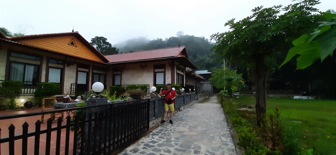 Mai Chau Xanh Bungalow Hotel Exterior photo