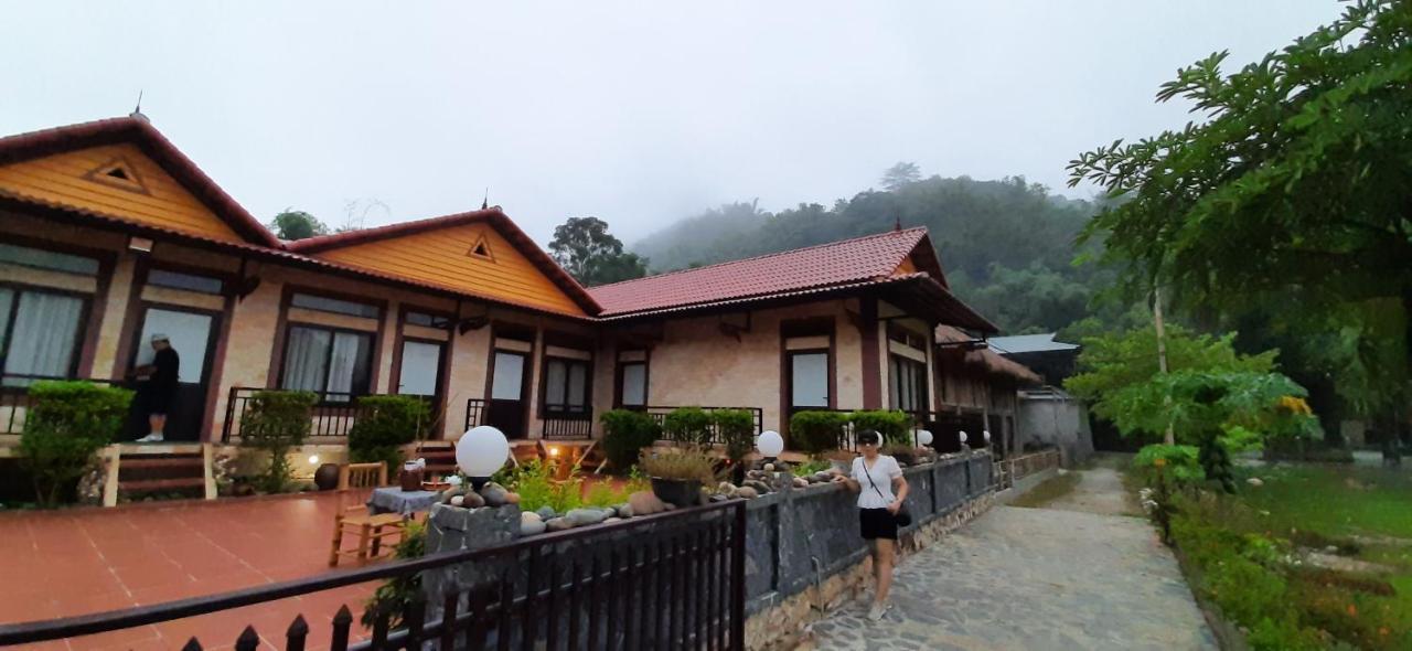 Mai Chau Xanh Bungalow Hotel Exterior photo